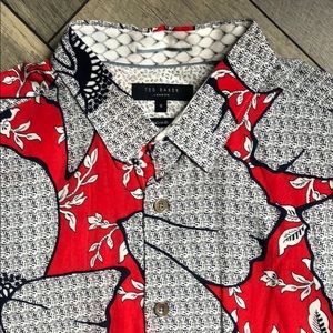 Men’s Fitted Button Up